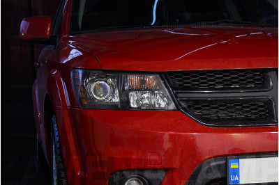 DODGE JOURNEY встановлення біксенонових лінз Hella 5 Blue