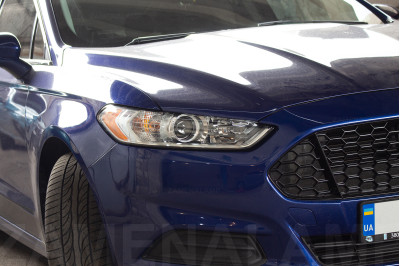FORD FUSION - заміна штатних лінз на біксенонові лінзи Koito Q5