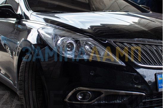HYUNDAI GRANDEUR заміна штатних лінз на світлодіодні лінзи Bi-LED OMEGA