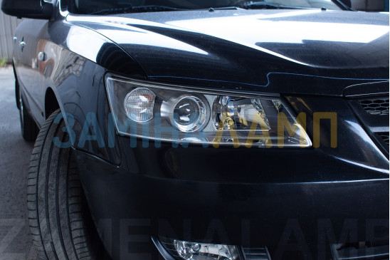 HYUNDAI SONATA NF заміна штатних лінз на біксенонові лінзи Hella 5R