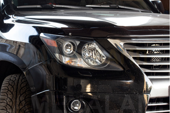 LEXUS LX 570 - шліфування, полірування та бронювання фар плівкою
