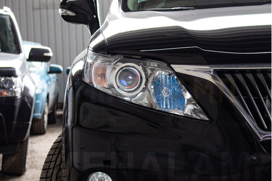 LEXUS RX (AL10) - заміна штатних лінз на біксенонові лінзи Hella F1