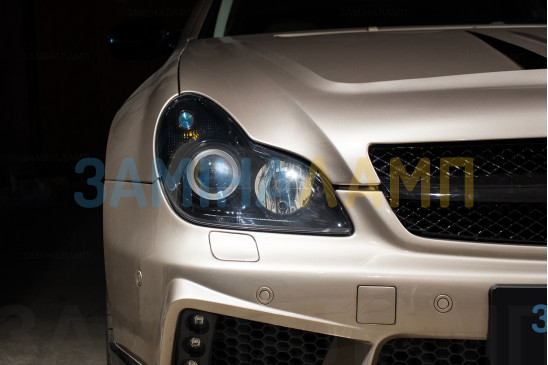 MERCEDES-BENZ CLS W219 заміна штатних лінз на Hella F1