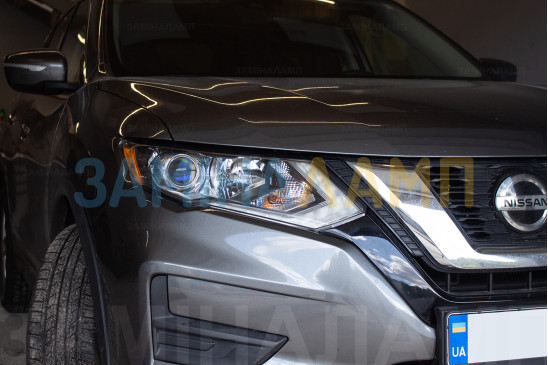 NISSAN ROGUE встановлення біксенонових лінз Hella F1