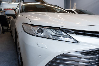 TOYOTA CAMRY 70 - замена штатных LED-линз на светодиодные линзы Bi-Led T-Rex 25 Pro