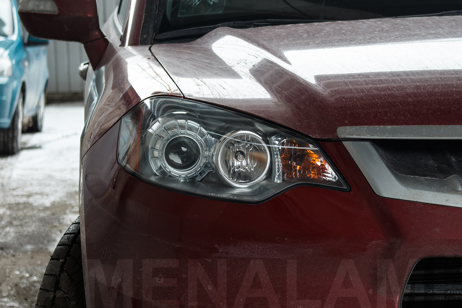 Зовнішній вигляд правої фари Acura RDX ПІСЛЯ заміни штатних лінз на Hella F1
