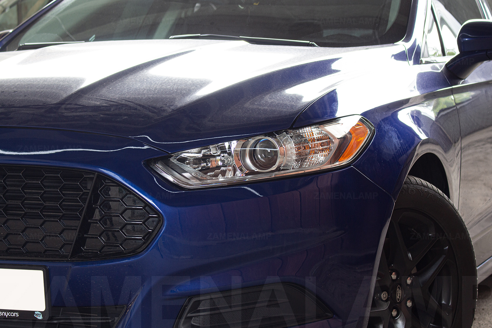Зовнішній вигляд лівої фари Ford Fusion ПІСЛЯ заміни штатних лінз на Koito Q5