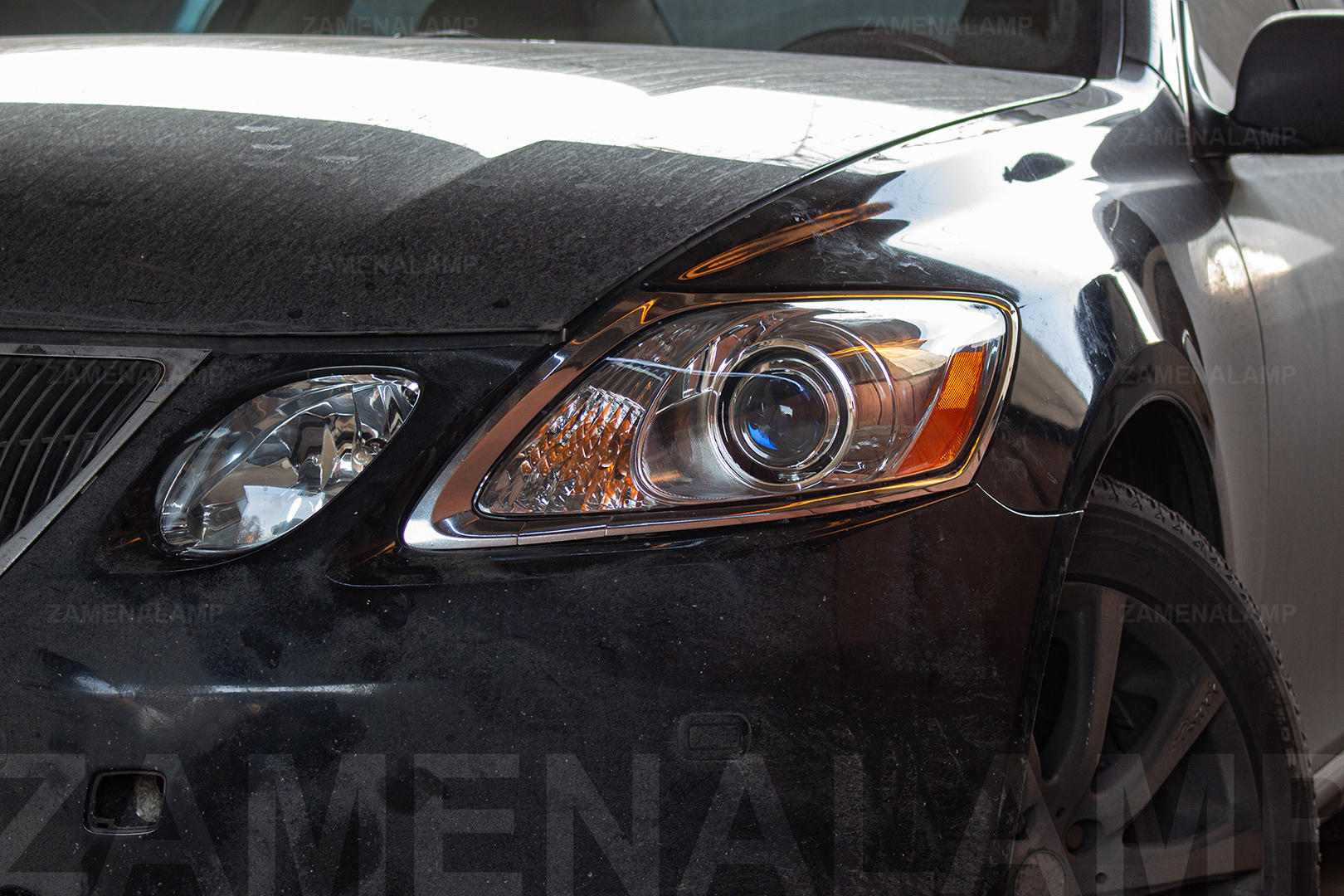 Зовнішній вигляд лівої фари Lexus GS ПІСЛЯ заміни штатних лінз на біксенонові лінзи Hella F Plus