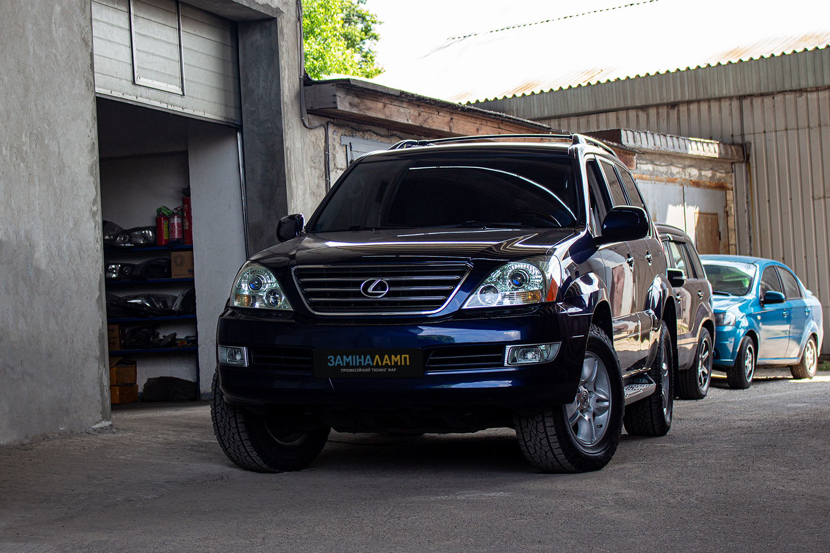 Lexus GX 470 заміна штатних лінз на Hella 5 Blue