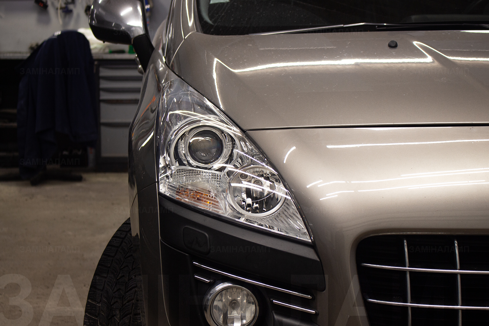 Установка светодиодных линз AMS Bi-Led A3 в фары PEUGEOT 3008 - ЗАМЕНАЛАМП